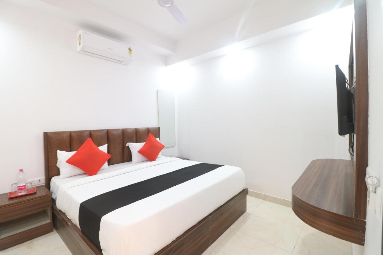 Hotel King Plaza New Delhi Exterior photo