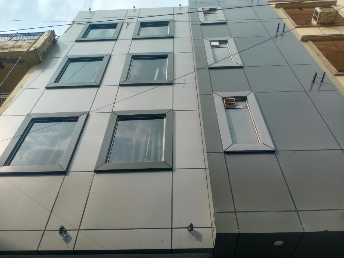 Hotel King Plaza New Delhi Exterior photo